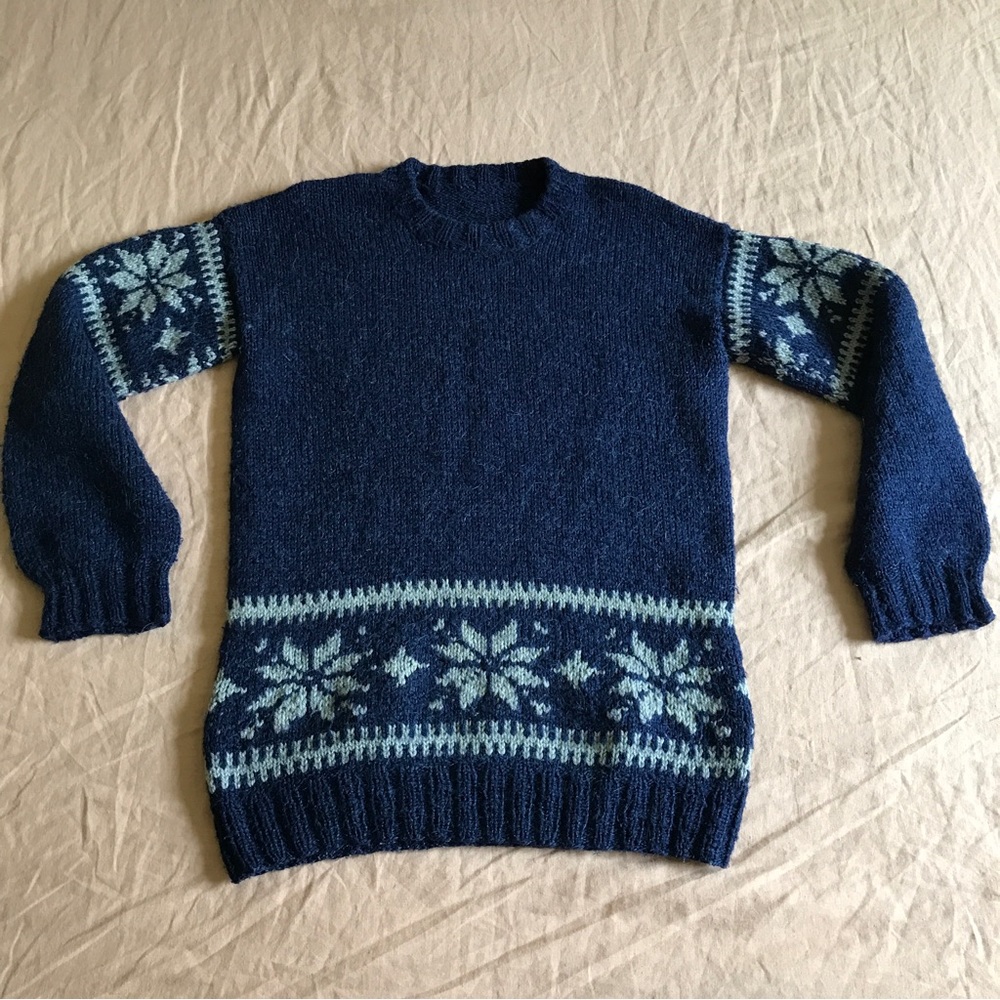 Dark Blue Navy Wool Snowflake Knit Sweater Size S/M